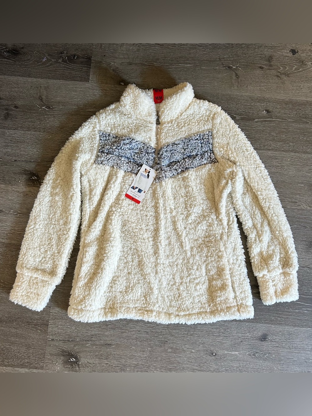 NWT Medium White Blue Grey Sherpa Quarter Zip Pullover Sweater